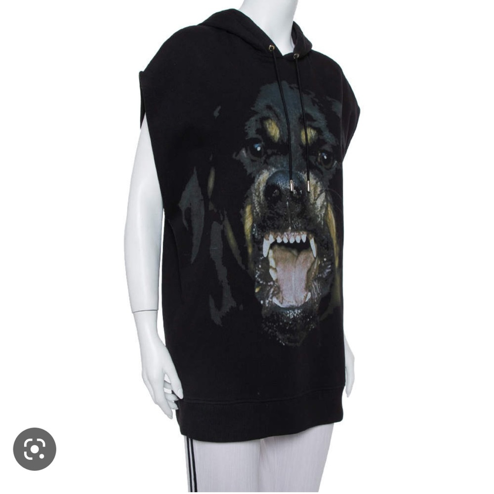 GIVENCHY PARIS ROTTWEILER Sleeveless Hoodie in Black